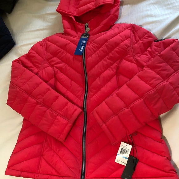 Nautica packable Hooded Jacket $150 - Picture 4 of 8
